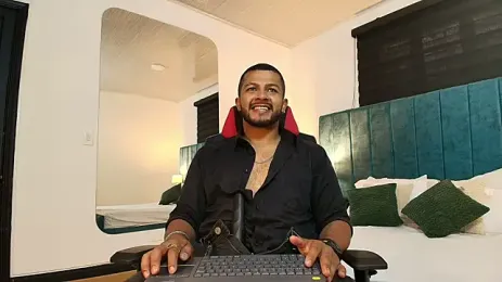 Bruno_Silva_ webcam model stream image