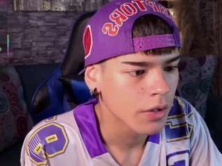 kevinmiet webcam model stream image