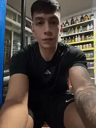 OliverWest04 webcam model stream image
