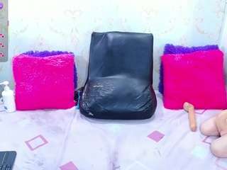 yhendelyn-stone webcam model stream image