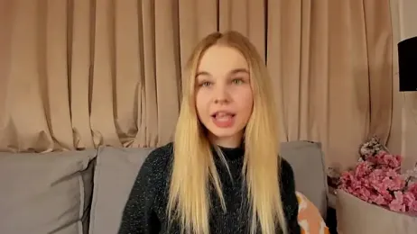 OdetteHarwick webcam stripchat model stream image