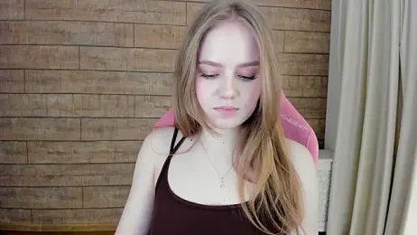 SelinSwarovski webcam model stream image