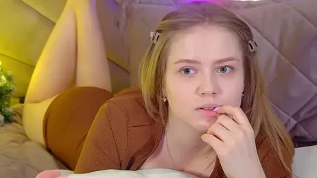 SelinSwarovski webcam model stream image