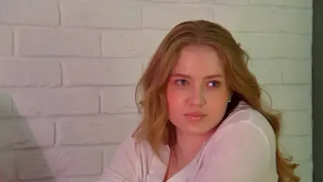 SelinSwarovski webcam model stream image