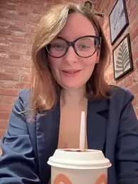 The_Snowwhitee webcam model stream image