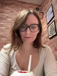 The_Snowwhitee webcam model stream image