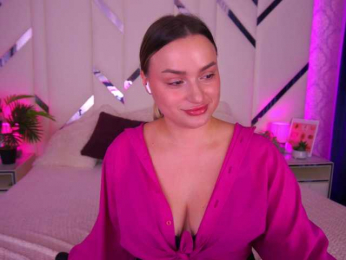 FloraGreys webcam bongacams model stream image