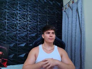 Camiilo Lopez webcam model stream image