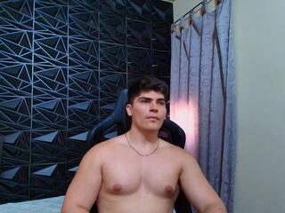 Camiilo Lopez webcam model stream image