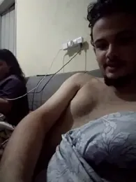 MkeAc webcam model stream image