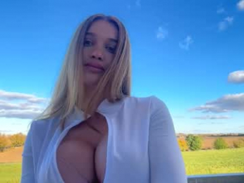 marindasembler webcam model stream image