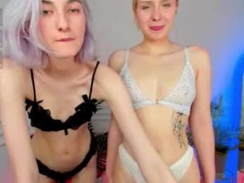 crystalluna__ webcam model stream image