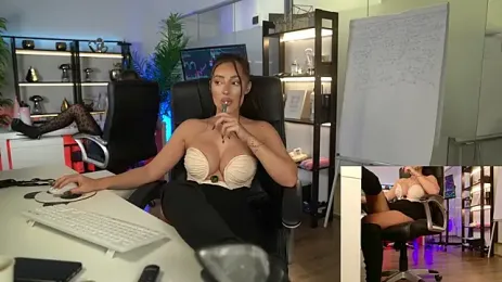 BabesGoWild webcam stripchat model stream image