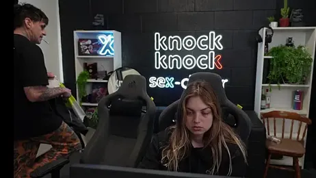 Elnonoykeila77 webcam model stream image