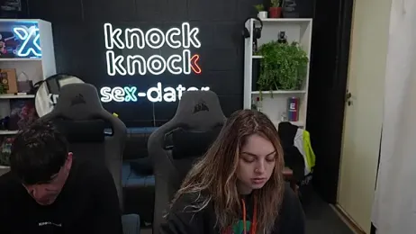 Elnonoykeila77 webcam model stream image