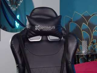 tylerjhonsonn webcam model stream image