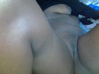 Prettyyas webcam model stream image