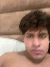 Vihaaanfucks webcam stripchat model stream image