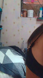 WildLady webcam model stream image