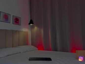 _e_m_m_a_1 webcam model stream image