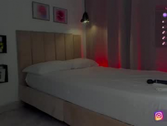 _e_m_m_a_1 webcam model stream image