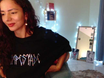 LatinTupi webcam model stream image