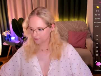 sheslinki webcam chaturbate model stream image