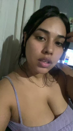 Queen1992 webcam model stream image