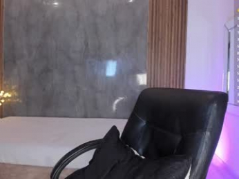 jiggly_ webcam model stream image