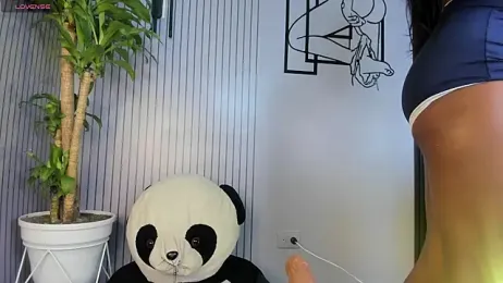 Im_perla_ webcam model stream image