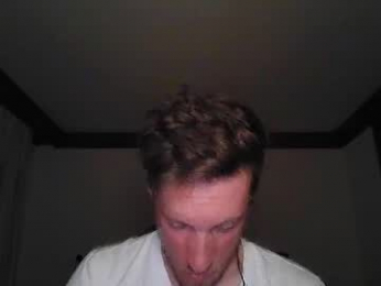 moms_little_monster webcam model stream image