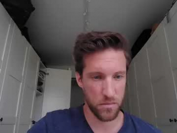 moms_little_monster webcam model stream image