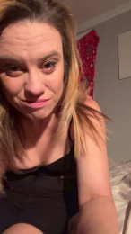 emeryinez webcam cam4 model stream image