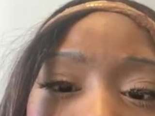 tashabinion19 webcam model stream image