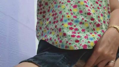 Lowesiana45 webcam model stream image