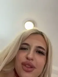 Steffi_Snowbunny webcam model stream image