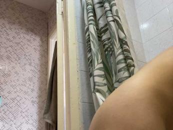 -Bri-n-man- webcam model stream image