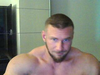 Kevin Muscle webcam model stream image