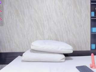 dannah-white webcam model stream image