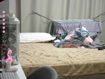 tinykisa webcam bongacams model stream image