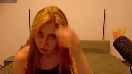 ChloesTem webcam model stream image