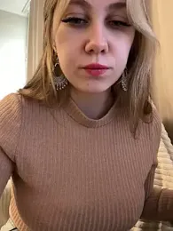 ChloesTem webcam model stream image