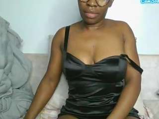 lovemaya4 webcam model stream image