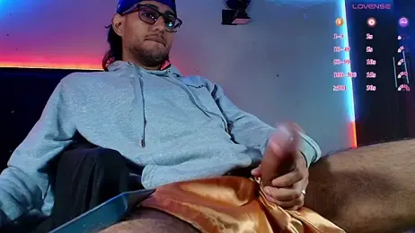 kuzzcoo webcam model stream image