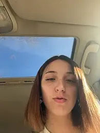 DollyTall webcam stripchat model stream image