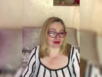 SvetlanaMinetovna webcam model stream image