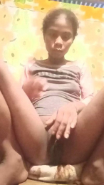 Dinah974 webcam model stream image