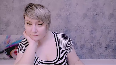 Djullia webcam model stream image