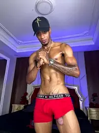 AaronCruz_ webcam stripchat model stream image