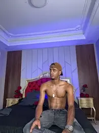 AaronCruz_ webcam stripchat model stream image